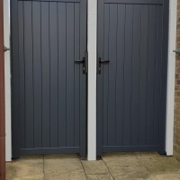 Byfleet gates