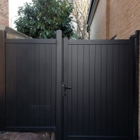 Byfleet Aluminium Gate With Side Panel