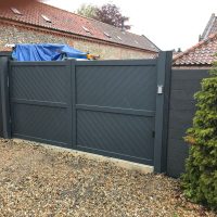 1 Pair of Hersham Aluminium gates