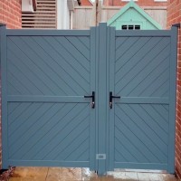 Hersham Single Gates