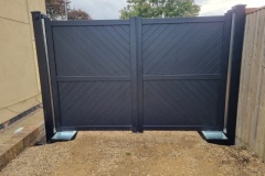 Hersham gates RAL9005