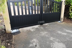 Goring aluminium driveway gates