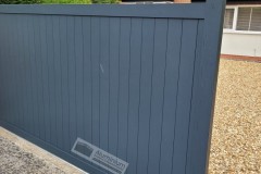 Greenwich sliding gate