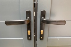 Lock-and-handle-set-for-2-single-gates-being-used-as-a-pair-1