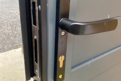 Lock-and-handle-set-for-2-single-gates-being-used-as-a-pair-2