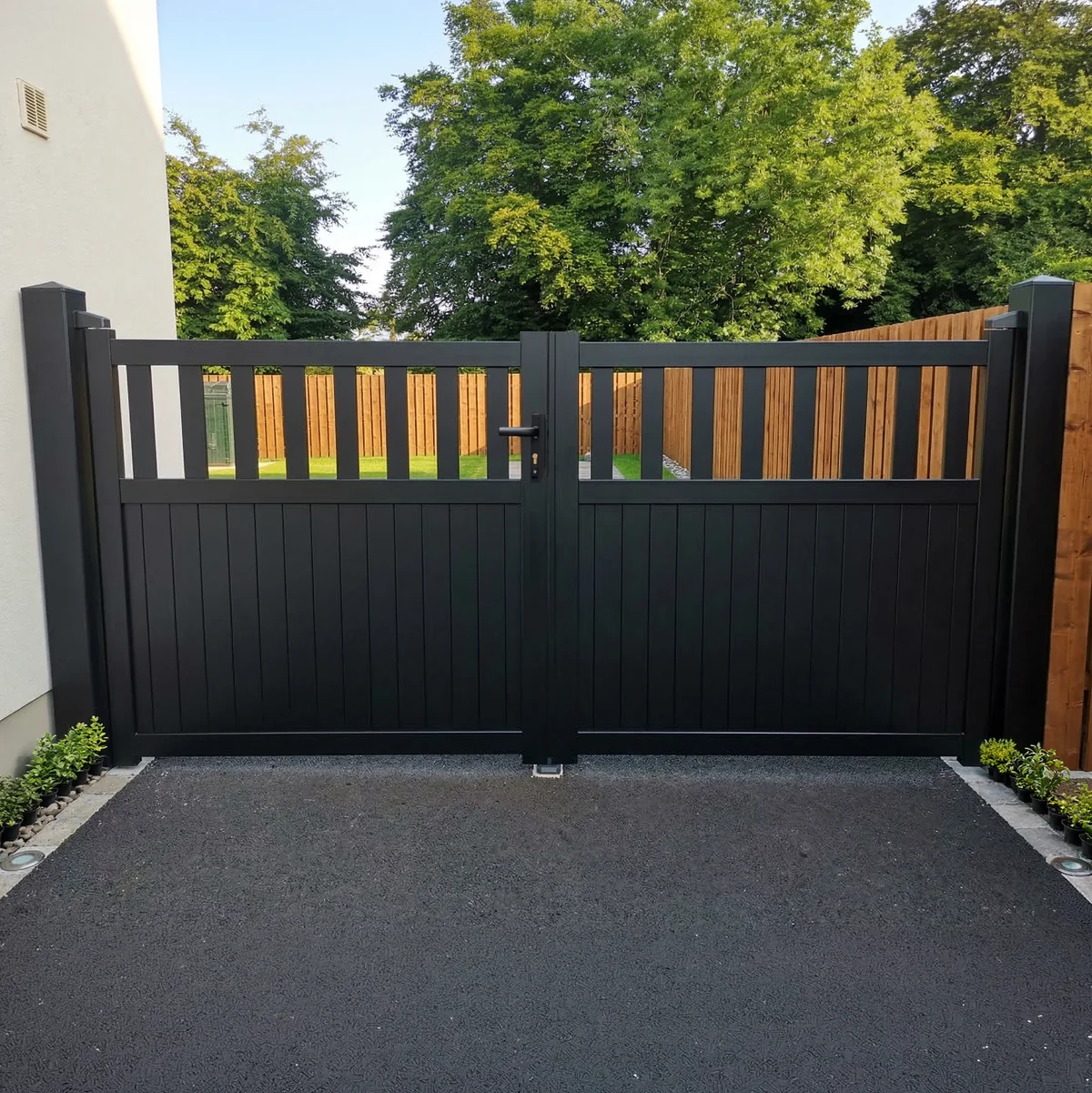 Beverley driveway gates